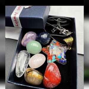 Natural Stone Polished Pendant Necklace, Bracelet And Chart Set.